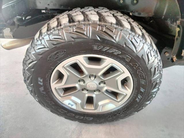 used 2015 Jeep Wrangler Unlimited car, priced at $18,950