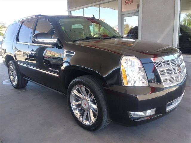 used 2013 Cadillac Escalade car, priced at $21,950