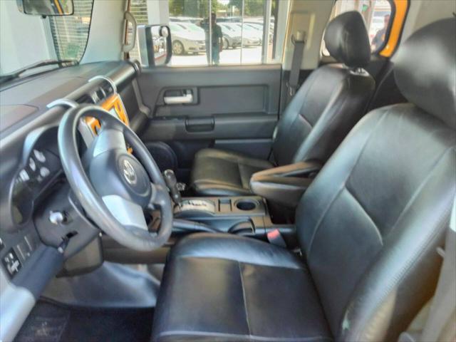 used 2007 Toyota FJ Cruiser car, priced at $14,950