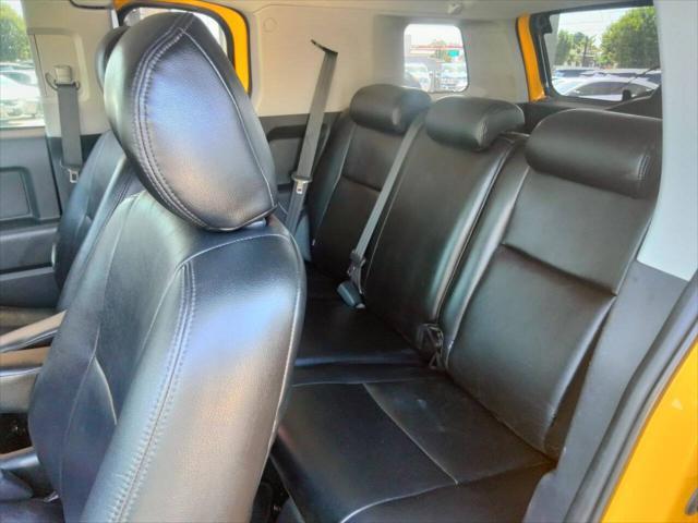 used 2007 Toyota FJ Cruiser car, priced at $14,950