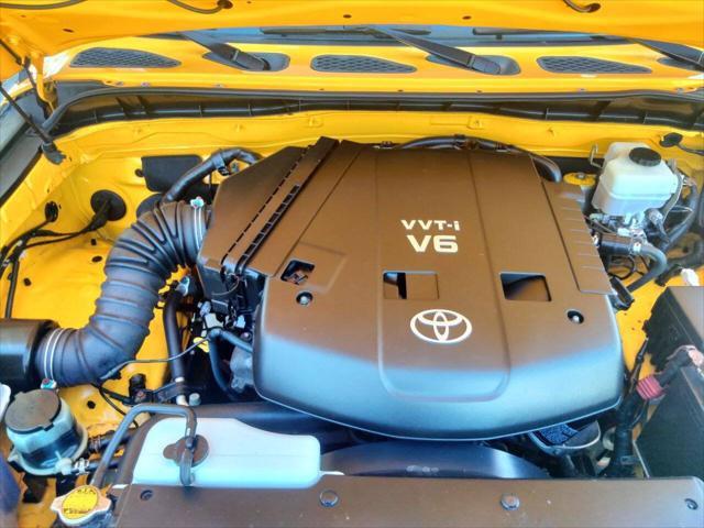 used 2007 Toyota FJ Cruiser car, priced at $14,950