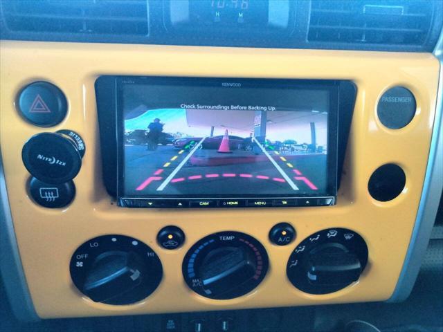 used 2007 Toyota FJ Cruiser car, priced at $14,950