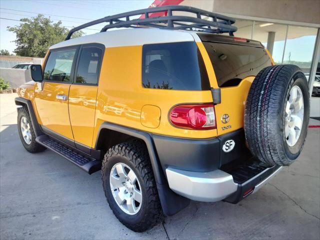 used 2007 Toyota FJ Cruiser car, priced at $14,950