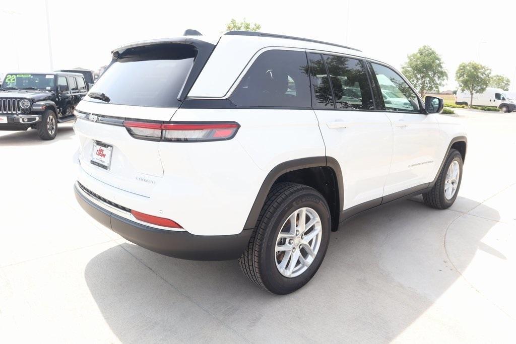new 2025 Jeep Grand Cherokee car, priced at $37,727