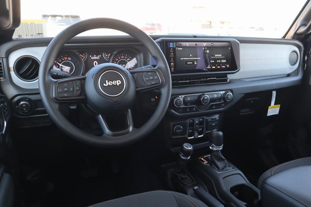 new 2025 Jeep Gladiator car, priced at $41,769
