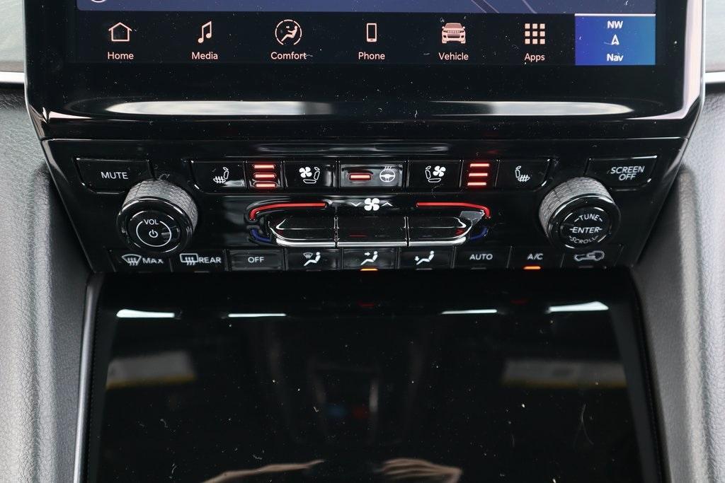 new 2025 Jeep Grand Cherokee car, priced at $49,987