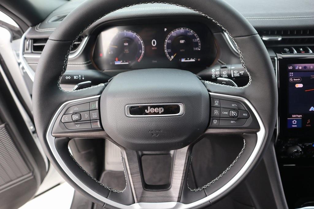 new 2025 Jeep Grand Cherokee car, priced at $49,987