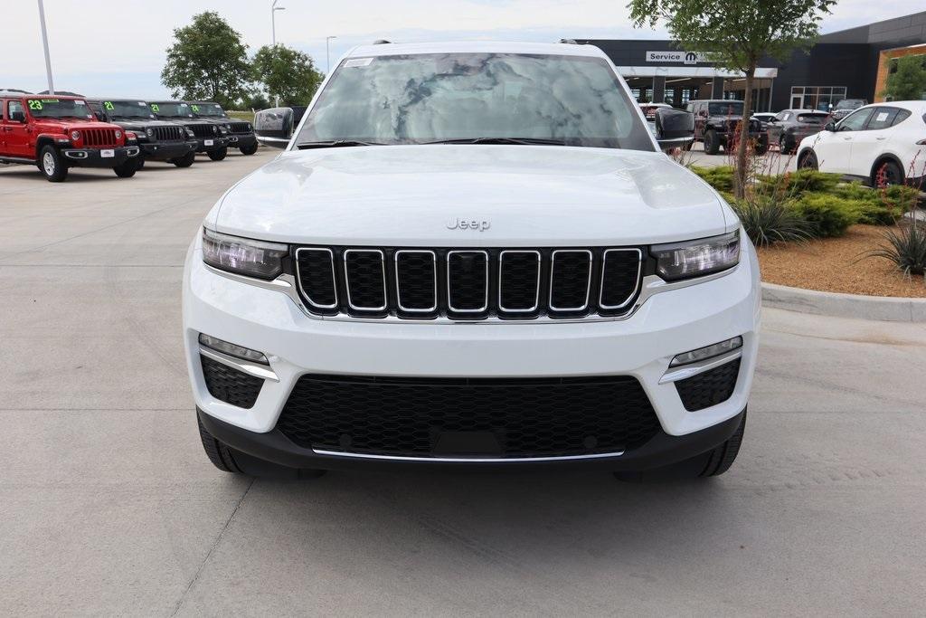 new 2025 Jeep Grand Cherokee car, priced at $49,987