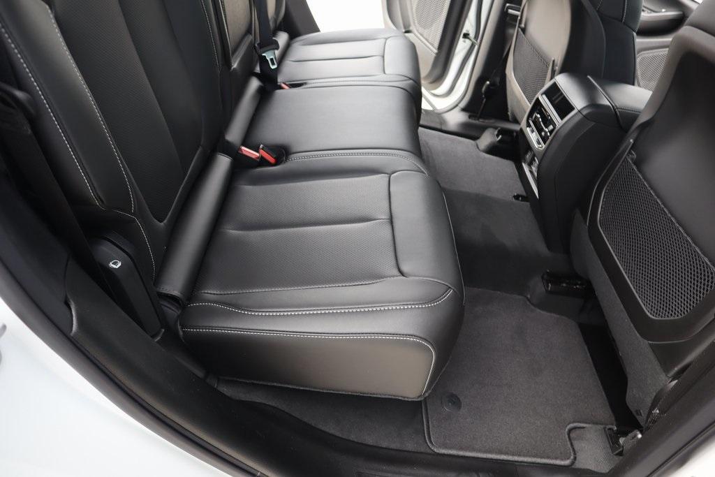new 2025 Jeep Grand Cherokee car, priced at $49,987