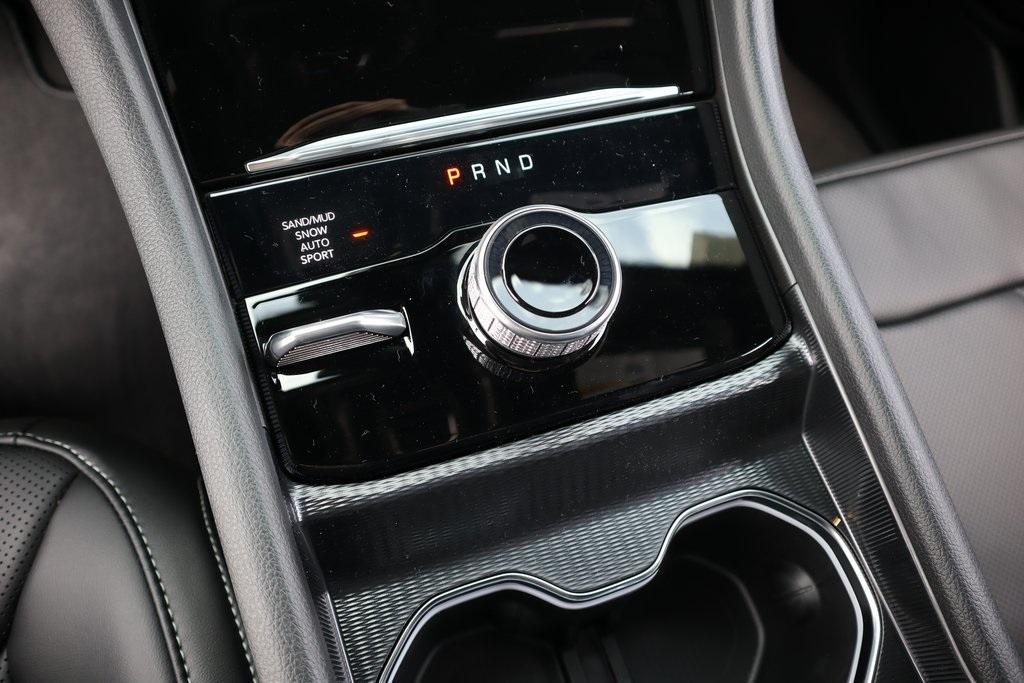 new 2025 Jeep Grand Cherokee car, priced at $49,987