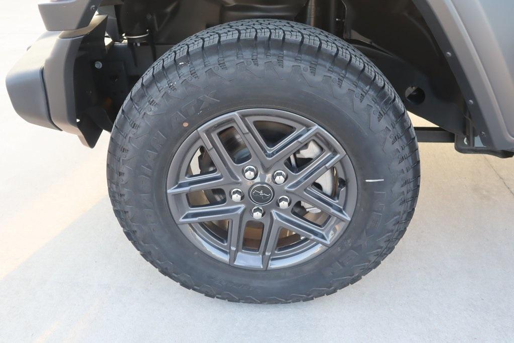 new 2025 Jeep Wrangler car, priced at $37,376
