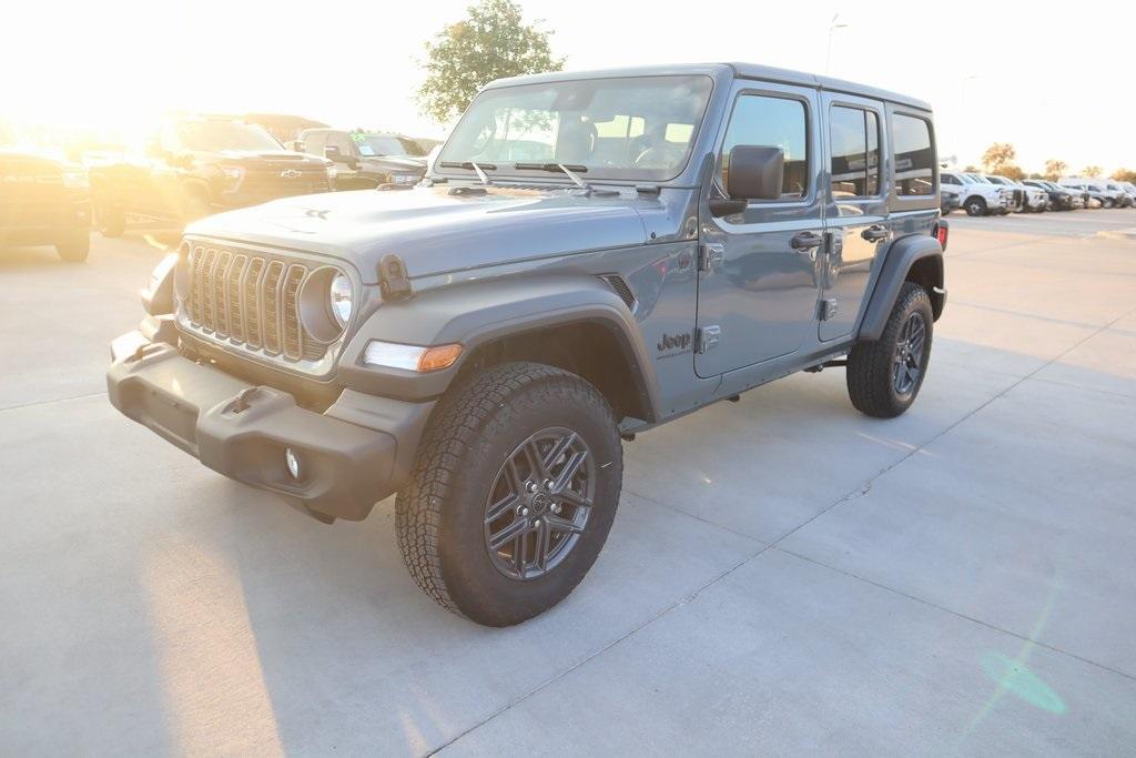 new 2025 Jeep Wrangler car, priced at $37,376