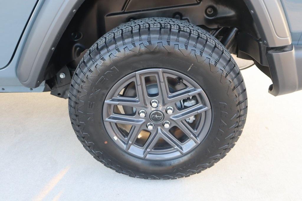 new 2025 Jeep Wrangler car, priced at $37,376