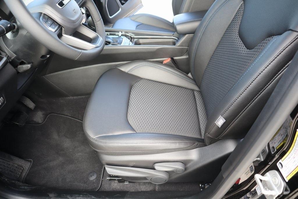 new 2025 Jeep Compass car, priced at $27,719