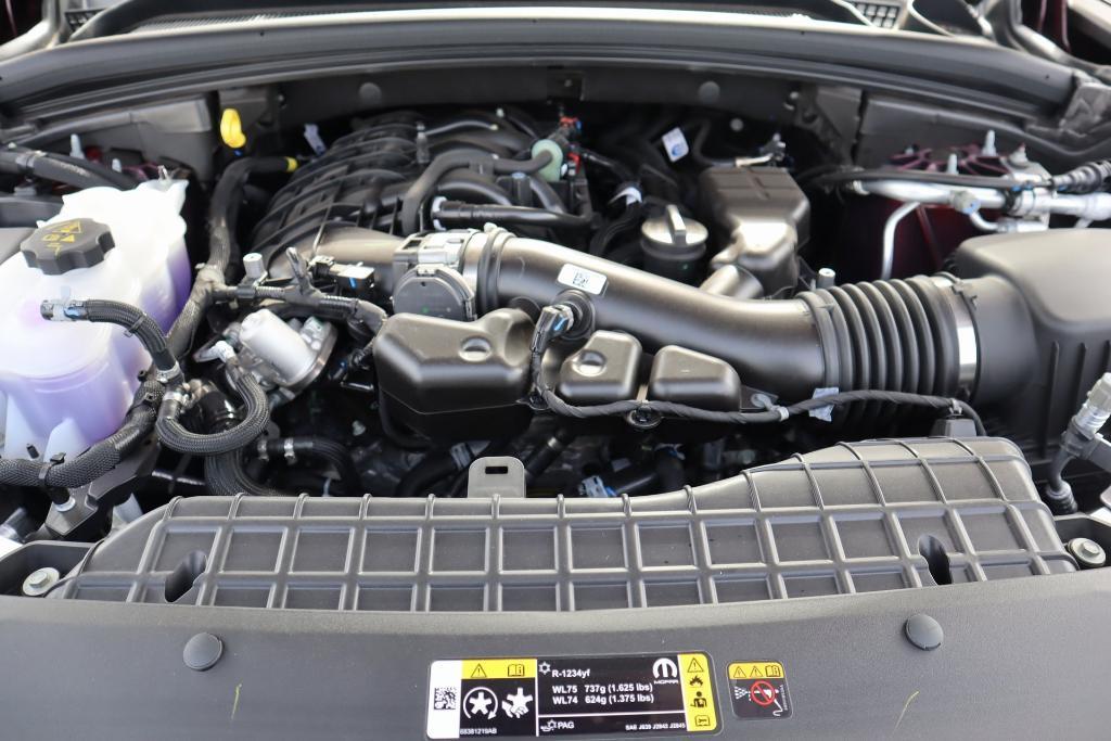 new 2025 Jeep Grand Cherokee car, priced at $40,853