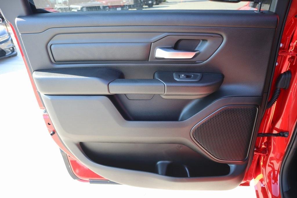new 2025 Ram 1500 car, priced at $48,925