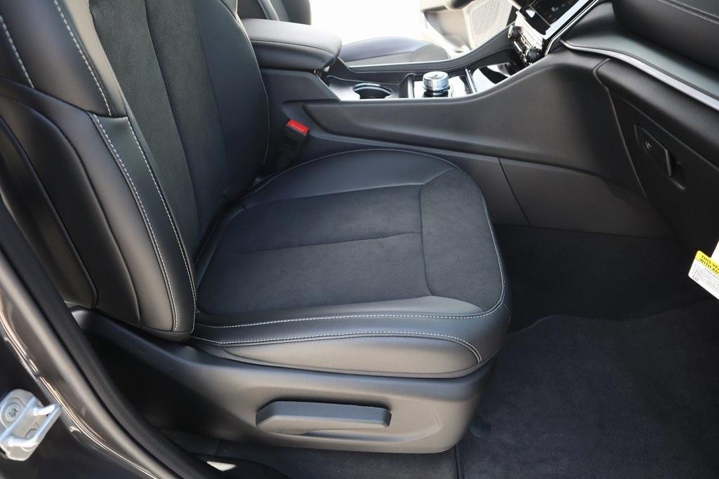 new 2025 Jeep Grand Cherokee L car, priced at $39,713