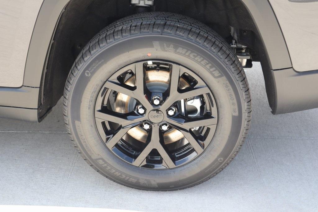 new 2025 Jeep Grand Cherokee L car, priced at $39,713