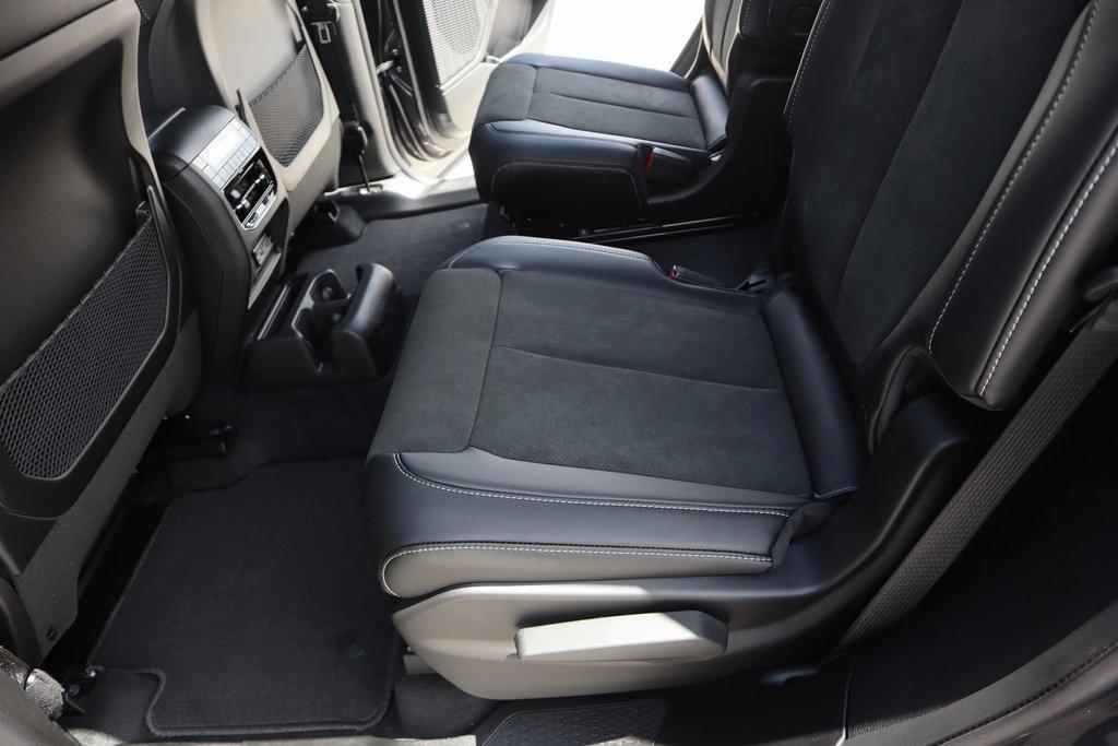 new 2025 Jeep Grand Cherokee L car, priced at $39,713
