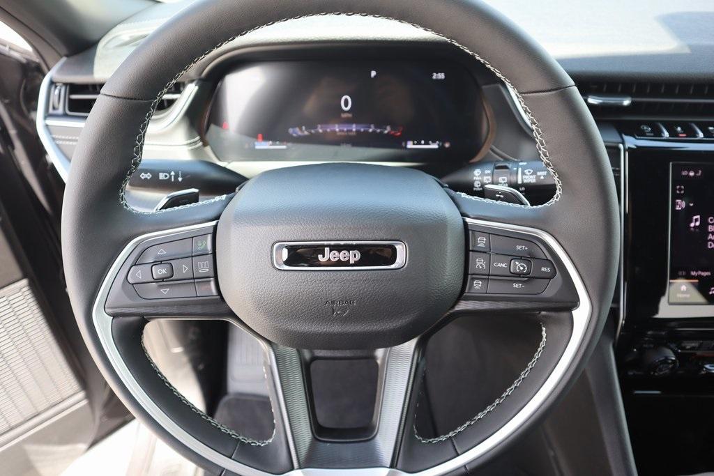new 2025 Jeep Grand Cherokee L car, priced at $39,713