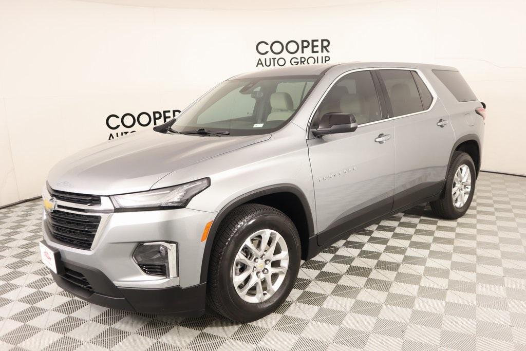 used 2023 Chevrolet Traverse car, priced at $27,759