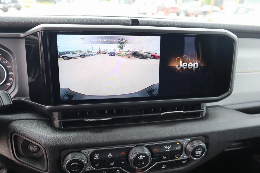 new 2025 Jeep Gladiator car, priced at $38,516