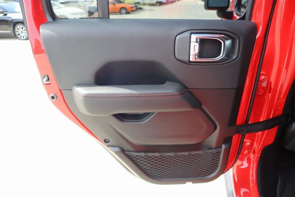 new 2025 Jeep Wrangler car, priced at $57,798