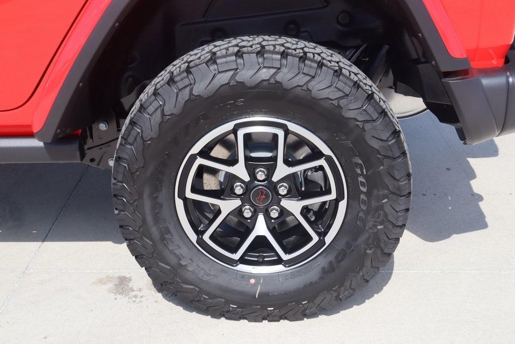 new 2025 Jeep Wrangler car, priced at $57,798