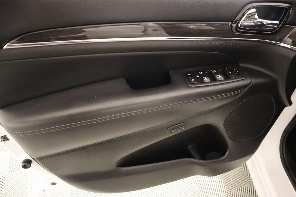 used 2020 Jeep Grand Cherokee car, priced at $27,209