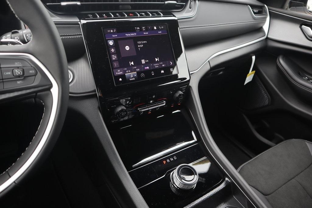 new 2025 Jeep Grand Cherokee L car, priced at $38,353
