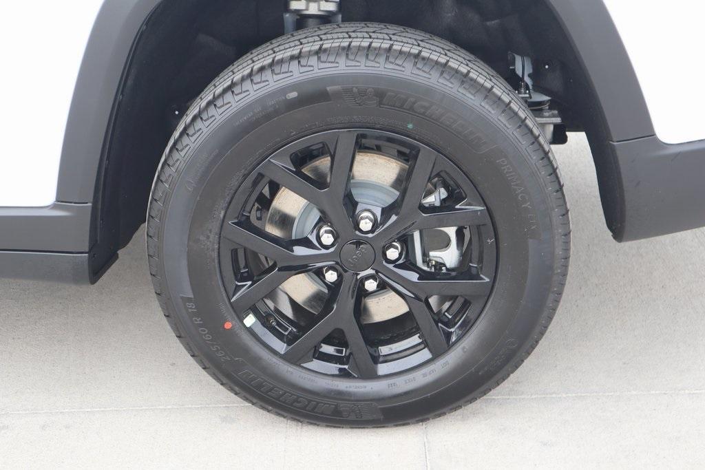 new 2025 Jeep Grand Cherokee L car, priced at $38,353