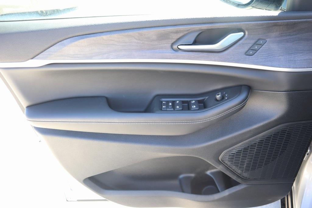 new 2025 Jeep Grand Cherokee L car, priced at $42,585