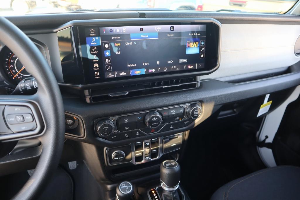 new 2025 Jeep Wrangler car, priced at $36,168