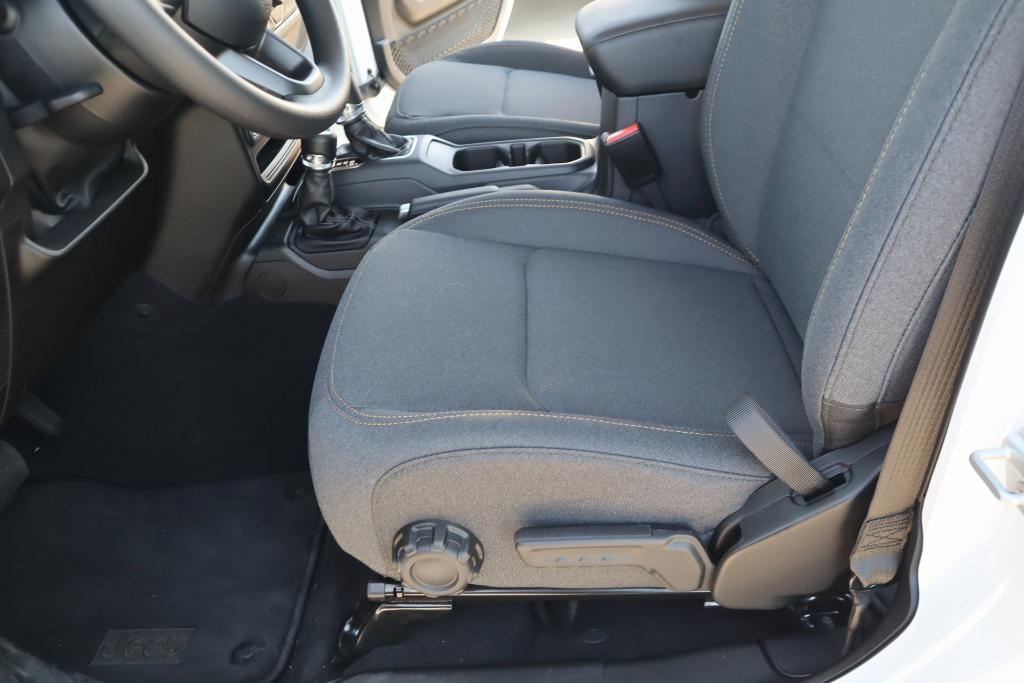 new 2025 Jeep Wrangler car, priced at $36,168