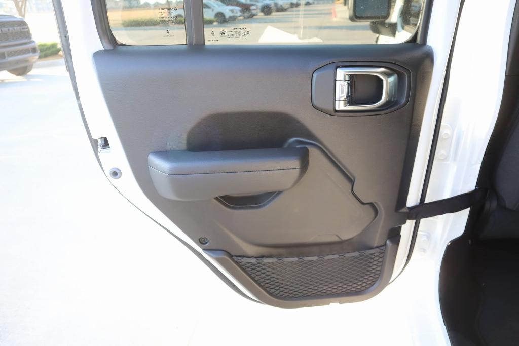 new 2025 Jeep Wrangler car, priced at $36,168