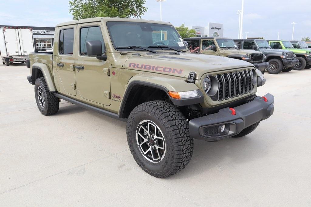 new 2025 Jeep Gladiator car, priced at $49,331