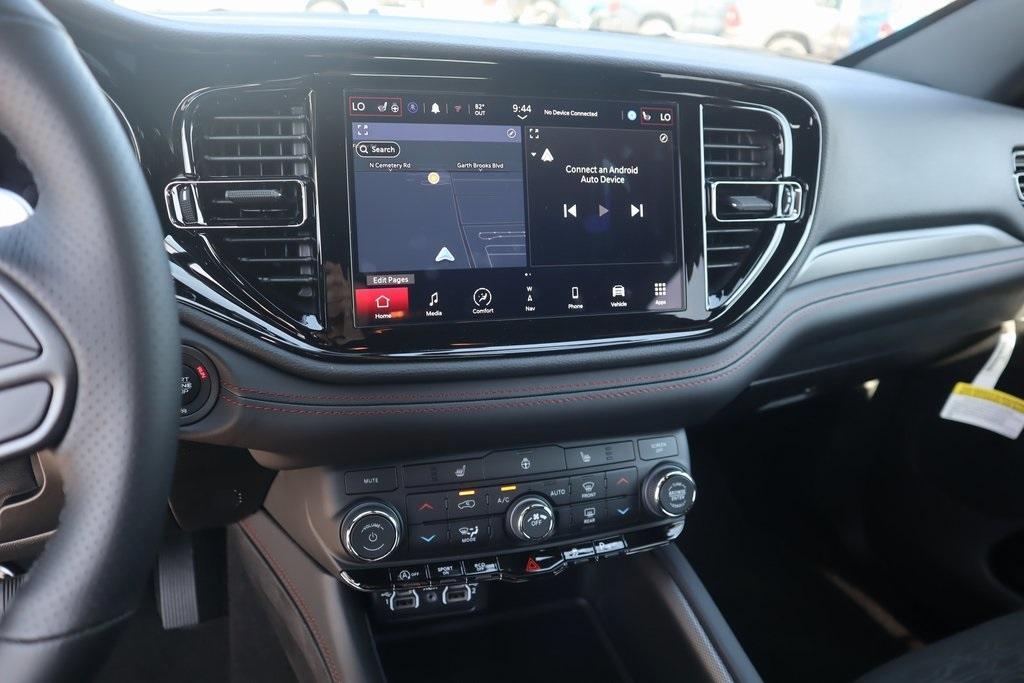 new 2025 Dodge Durango car, priced at $38,252