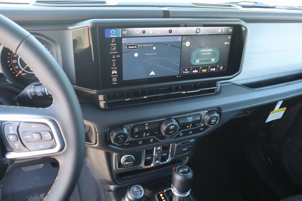 new 2025 Jeep Wrangler car, priced at $47,530