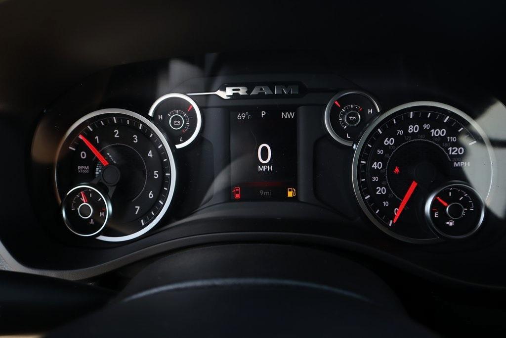 new 2025 Ram 1500 car, priced at $36,986
