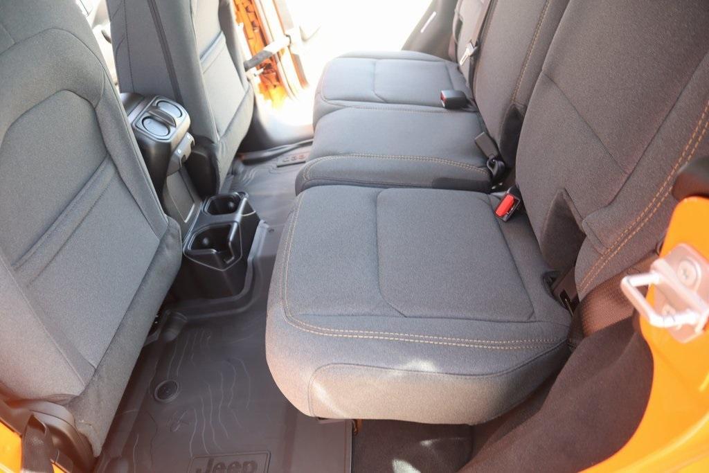 new 2025 Jeep Wrangler car, priced at $37,922