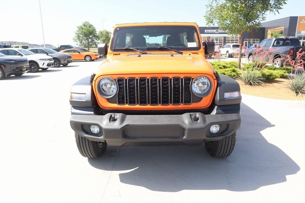 new 2025 Jeep Wrangler car, priced at $37,922