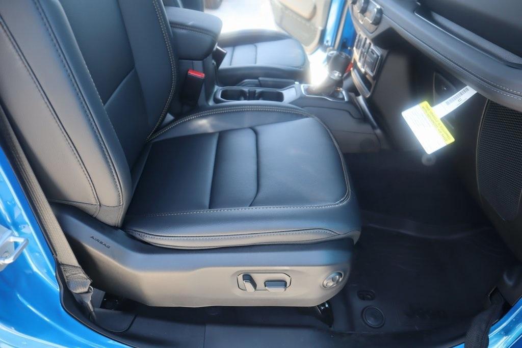 new 2025 Jeep Wrangler car, priced at $49,590