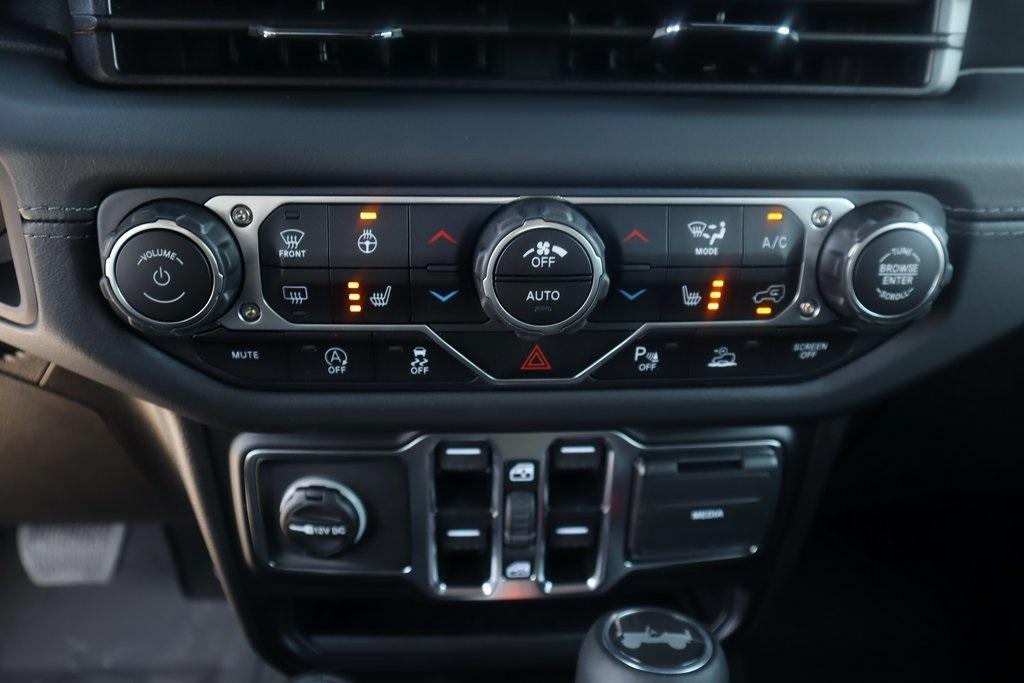 new 2025 Jeep Wrangler car, priced at $49,590