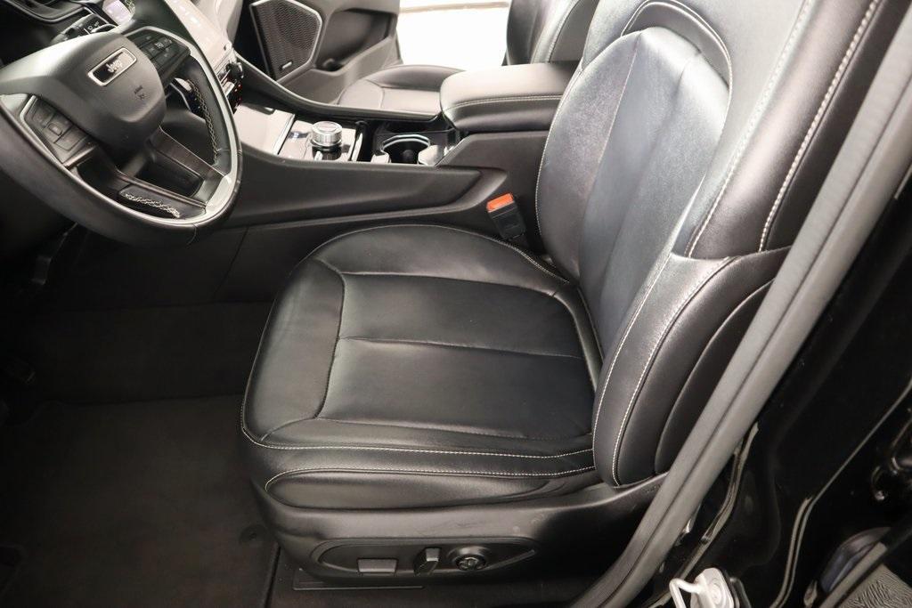 used 2022 Jeep Grand Cherokee car, priced at $31,559