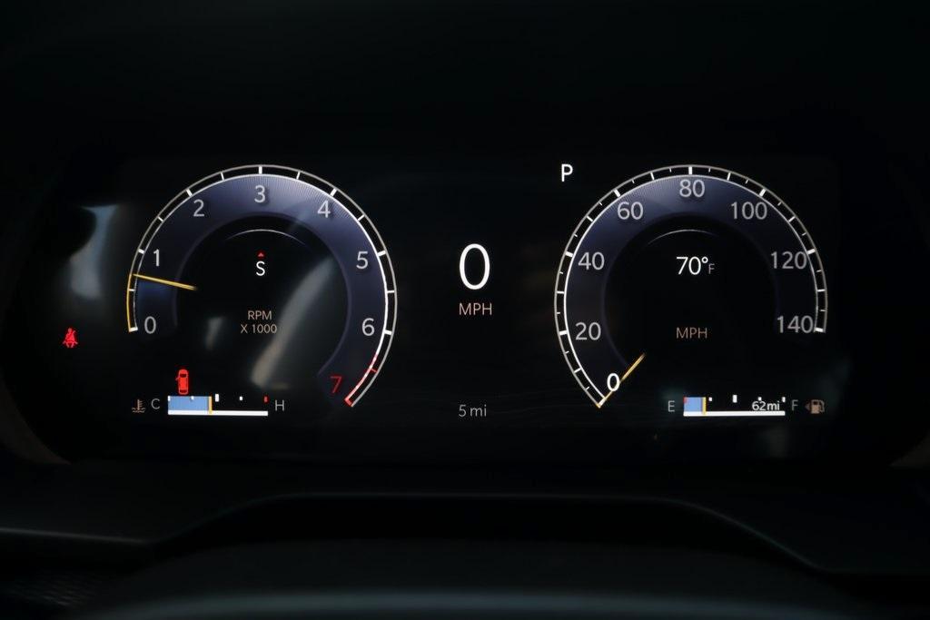 new 2025 Jeep Grand Cherokee car, priced at $40,281