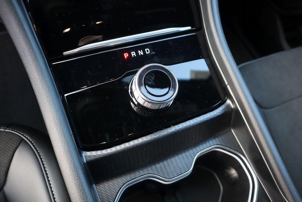 new 2025 Jeep Grand Cherokee car, priced at $40,281