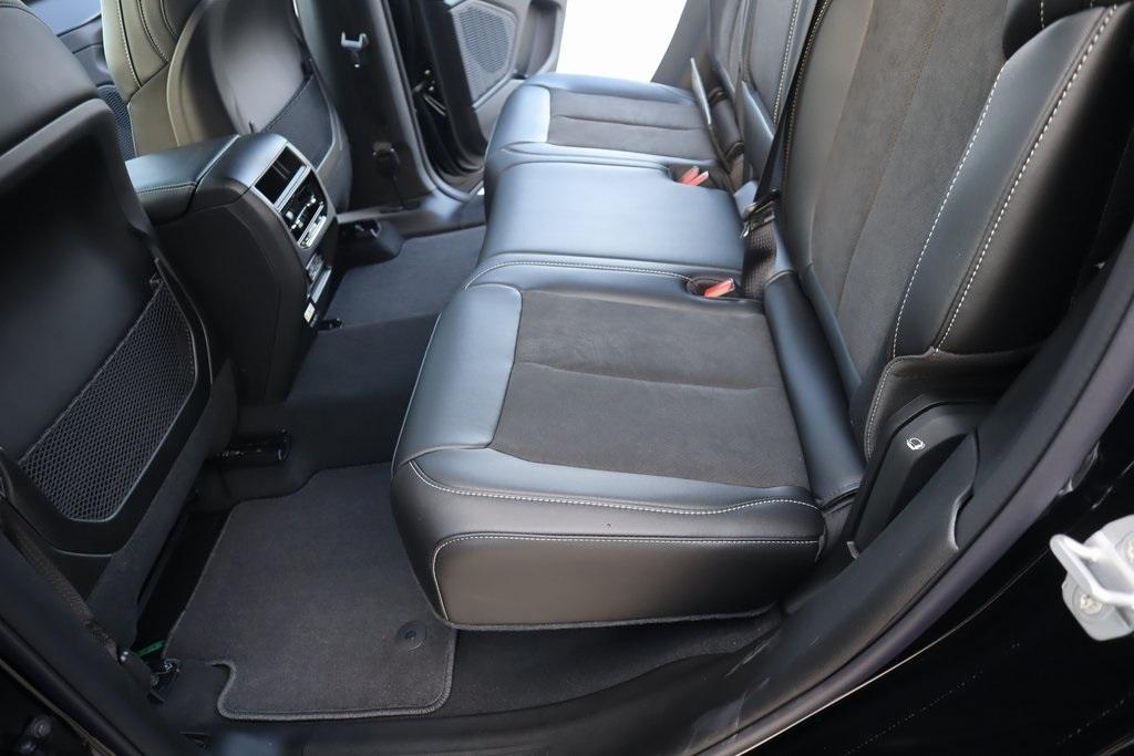 new 2025 Jeep Grand Cherokee car, priced at $40,281
