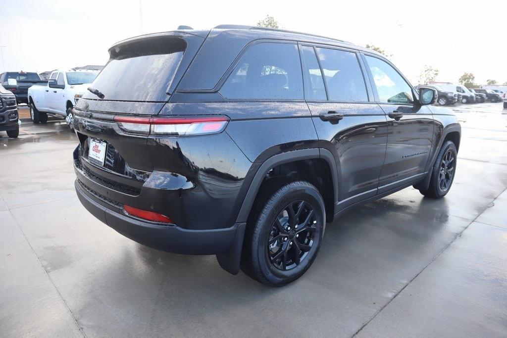 new 2025 Jeep Grand Cherokee car, priced at $40,281