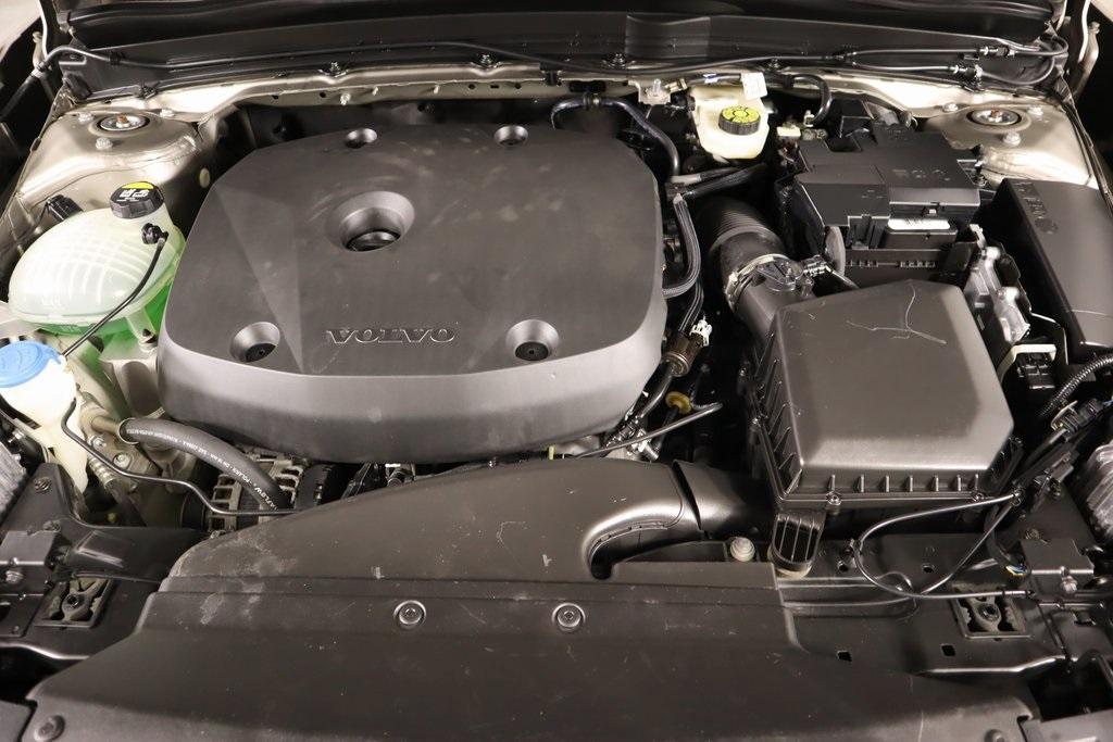 used 2022 Volvo XC40 car, priced at $20,779
