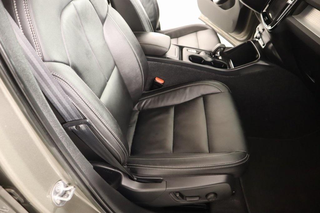 used 2022 Volvo XC40 car, priced at $20,779